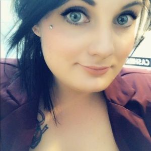 Meet your Posher, Ashlee